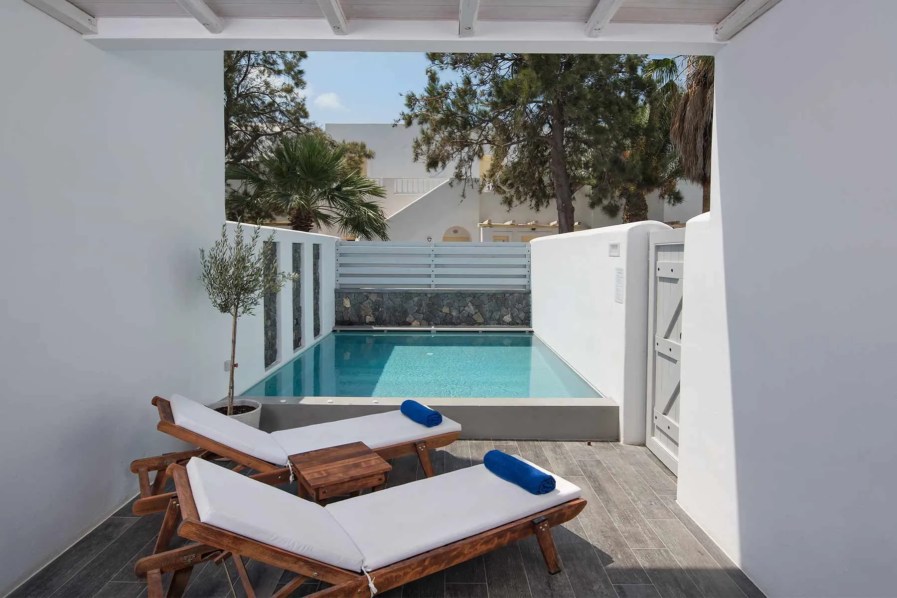 Meltemi Excelsior Suites